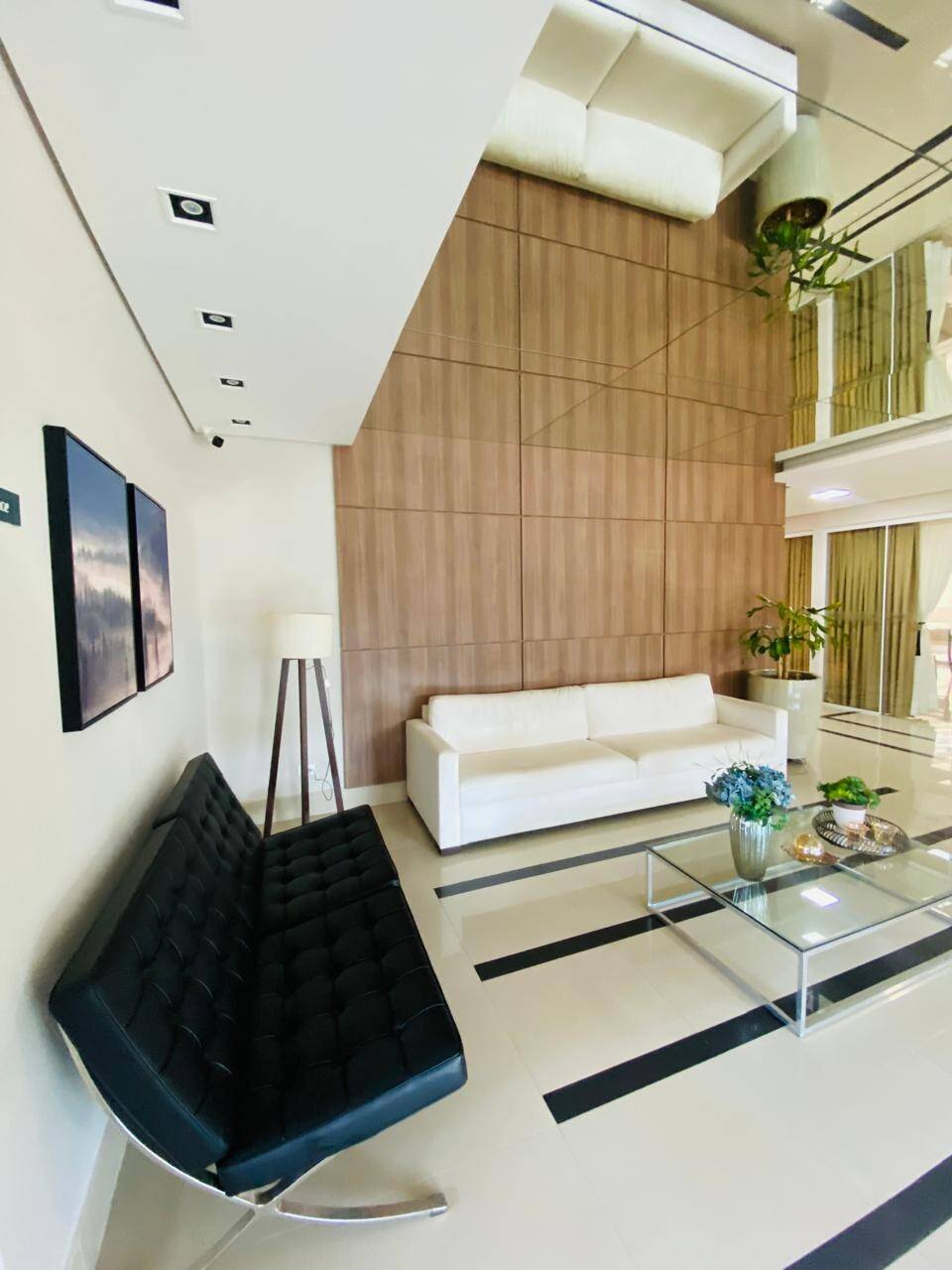 #741 - Apartamento para Venda em Cascavel - PR