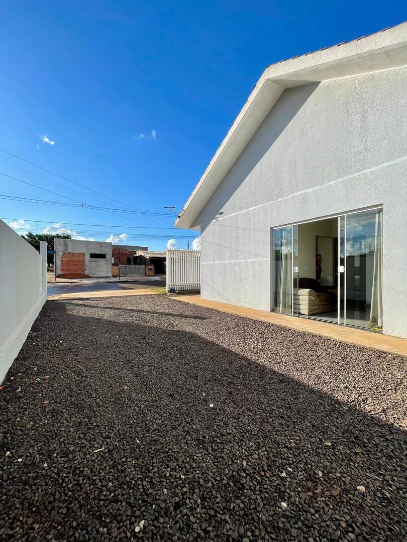 #824 - Casa para Venda em Cascavel - PR