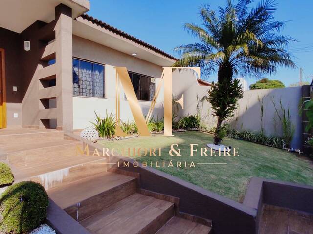 #158 - Casa para Venda em Cascavel - PR
