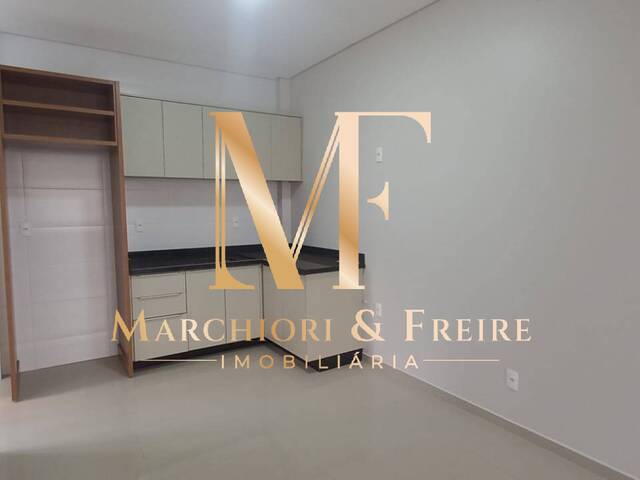 #869 - Apartamento para Venda em Cascavel - PR - 2